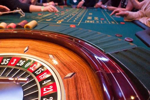 What are the main casino games?